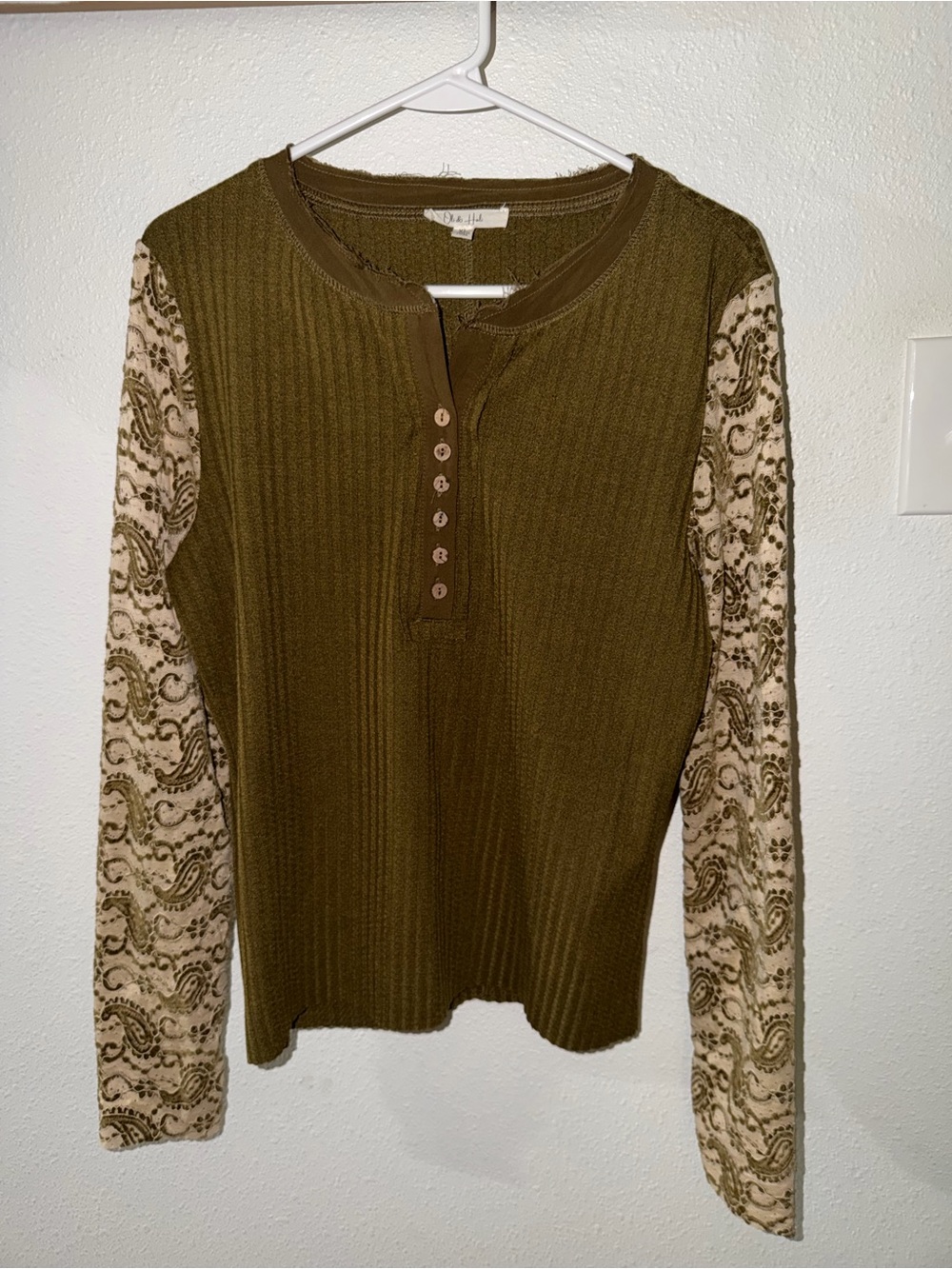 Oli & Hali Olive Green Henley with Cream Textured Velvet Paisley Design Sleeves